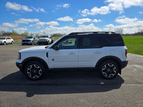Used 2022 Ford Bronco Sport Outer Banks w/ Tech Package AWD/4WD image 8