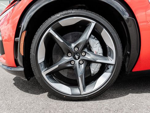 Used 2026 Ferrari Purosangue AWD/4WD image 6