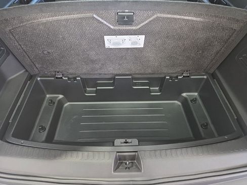 Used 2025 GMC Acadia Elevation image 40