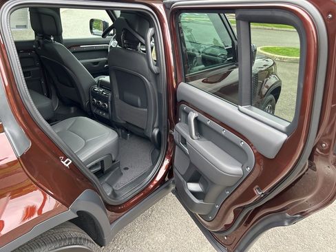 New 2025 Land Rover Defender 130 S image 17