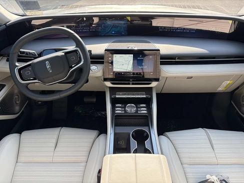 New 2026 Lincoln Nautilus Reserve AWD/4WD image 14