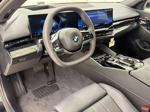 New 2026 BMW 530i RWD image 4
