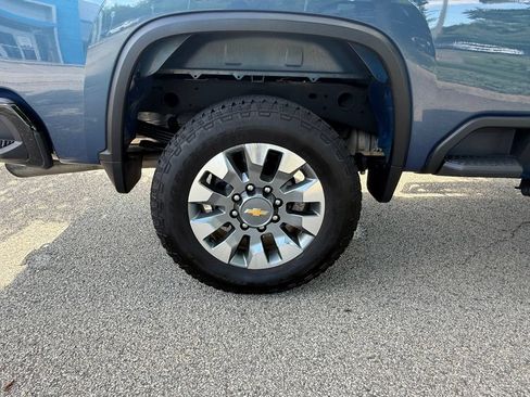 Used 2025 Chevrolet Silverado 2500 Custom w/ Custom Convenience Package AWD/4WD image 36