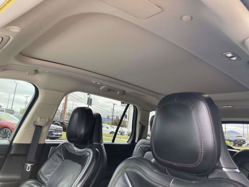 Used 2021 Lincoln Aviator Reserve w/ Equipment Group 210A image 23