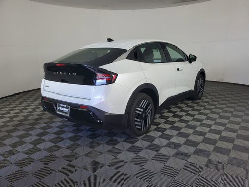 New 2026 Nissan Leaf SV+ w/ Floor Mat Package (SV+) image 4