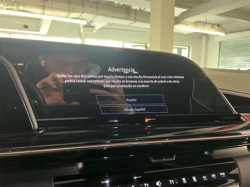 Certified 2024 Cadillac Escalade Sport w/ Touring Package image 29