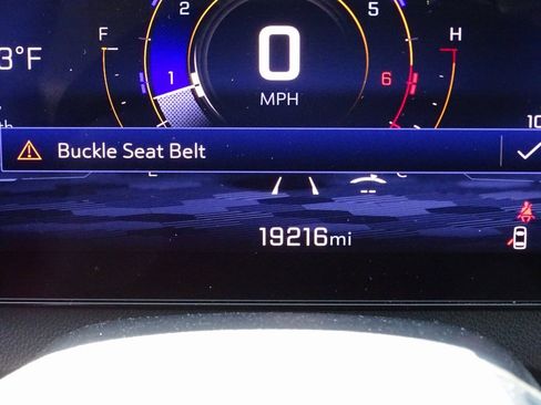 Used 2025 Chevrolet Traverse LT image 28