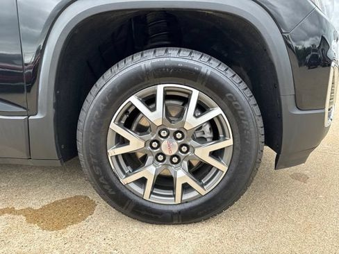 Used 2022 GMC Acadia SLE w/ Driver Convenience Package FWD image 9