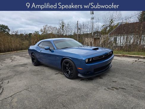 Used 2023 Dodge Challenger R/T image 11