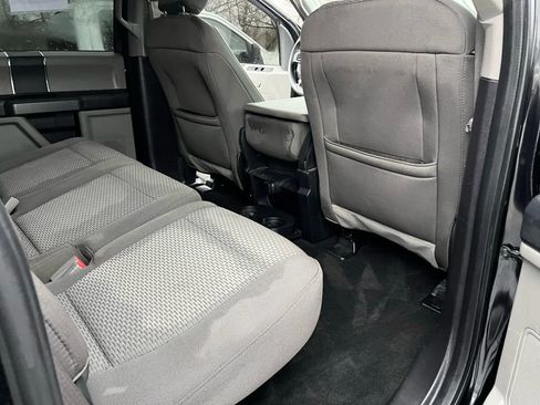 Used 2017 Ford F150 XLT image 9