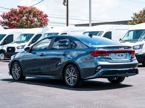 Used 2022 Kia Forte GT-Line w/ GT-Line Premium Package FWD image 5