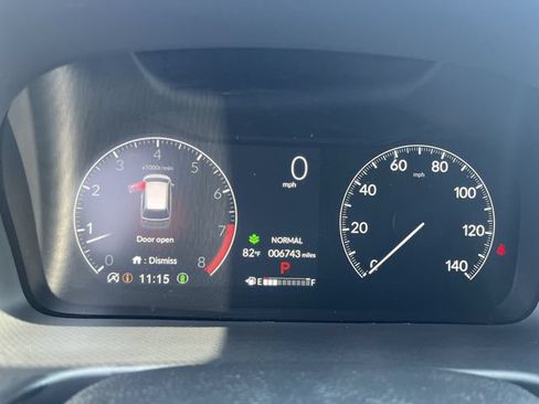 Used 2025 Honda Odyssey Touring image 12