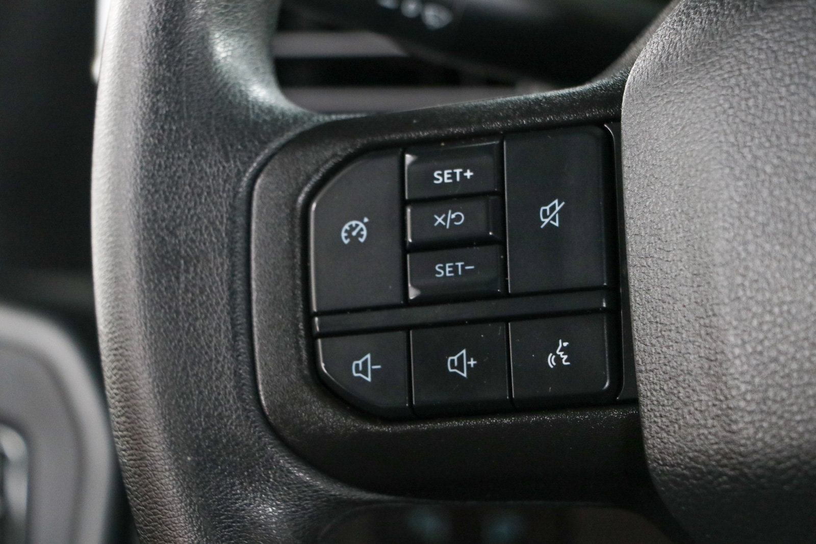 Used 2024 Ford F250 XLT w/ FX4 Off-Road Package AWD/4WD image 14