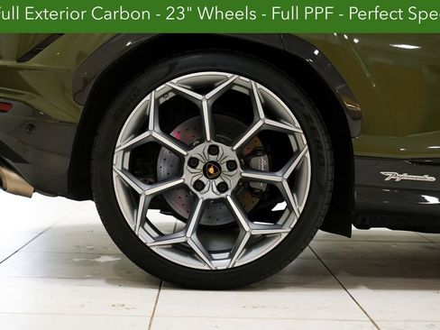 Used 2023 Lamborghini Urus Performante AWD/4WD image 22