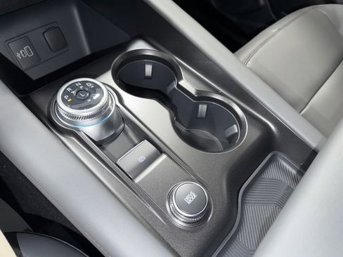 New 2026 Ford Explorer Active w/ Active Comfort Package image 21