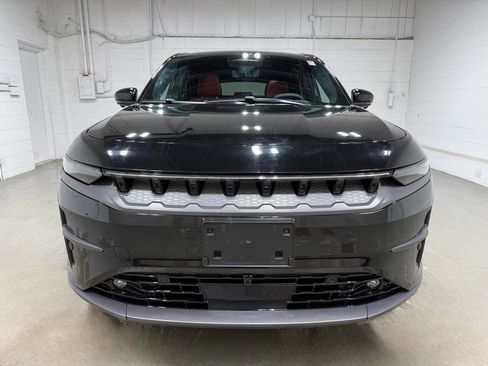 Used 2024 Jeep Wagoneer Launch Edition image 2