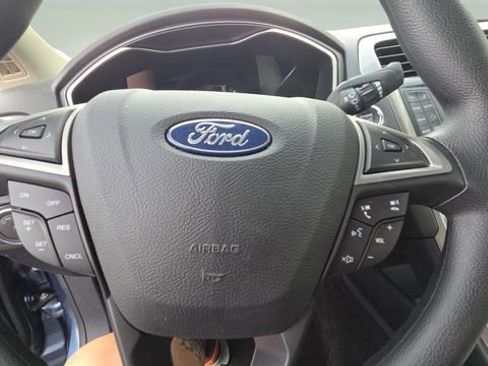 Used 2018 Ford Fusion S image 12