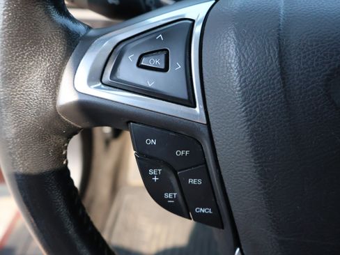 Used 2014 Ford Fusion SE w/ Equipment Group 202A FWD image 29
