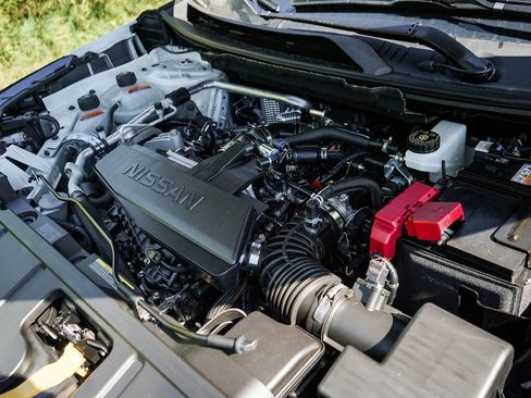 New 2026 Nissan Rogue Platinum image 7