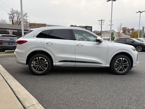 New 2025 Audi Q5 2.0T Premium Plus image 6