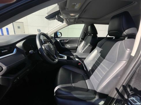 Used 2023 Toyota RAV4 XLE Premium image 26