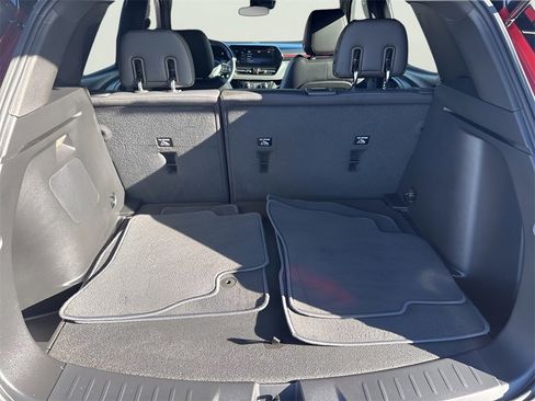 Used 2025 Chevrolet TrailBlazer RS w/ Driver Confidence Package image 10