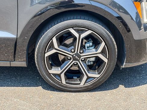 Used 2023 Kia Niro SX Touring FWD image 13