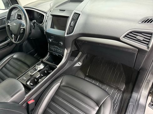 Used 2020 Ford Edge SEL w/ Convenience Package image 18