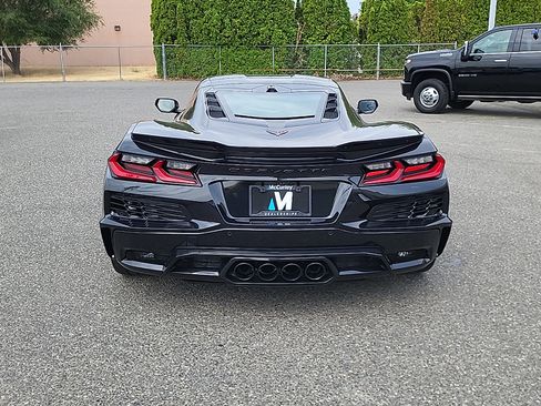 Used 2023 Chevrolet Corvette Z06 RWD image 6