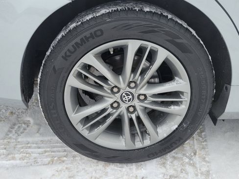 Used 2015 Toyota Camry SE image 7