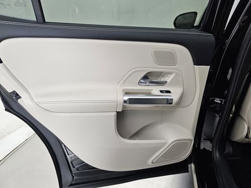 New 2026 Mercedes-Benz GLB 250 4MATIC image 22