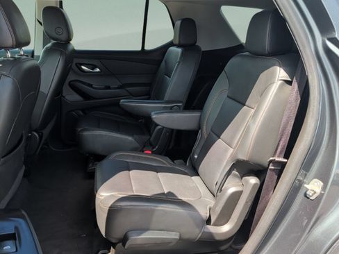 Used 2019 Chevrolet Traverse LT w/ LPO, Floor Liner Package AWD/4WD image 36