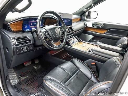 Used 2022 Lincoln Navigator L Black Label AWD/4WD image 10