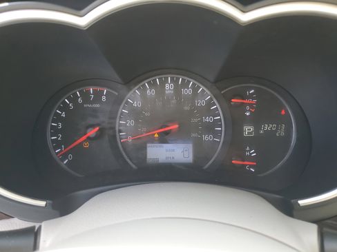 Used 2016 Nissan Quest SV image 19