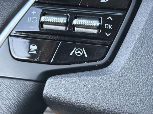 Used 2022 Kia EV6 Wind image 22