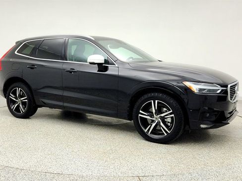Used 2018 Volvo XC60 T6 R-Design w/ Convenience Package image 3