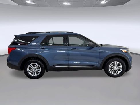Certified 2020 Ford Explorer XLT w/ Equipment Group 202A AWD/4WD image 8