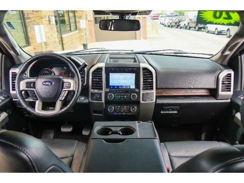 Used 2020 Ford F150 Lariat image 12