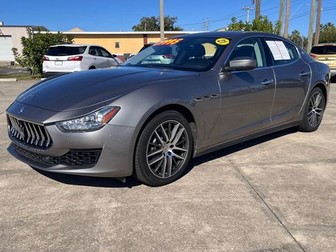Used 2021 Maserati Ghibli S image 9