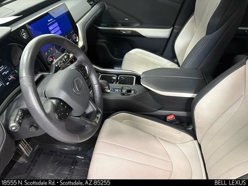 Used 2026 Lexus TX 500h AWD w/ Technology Package image 12
