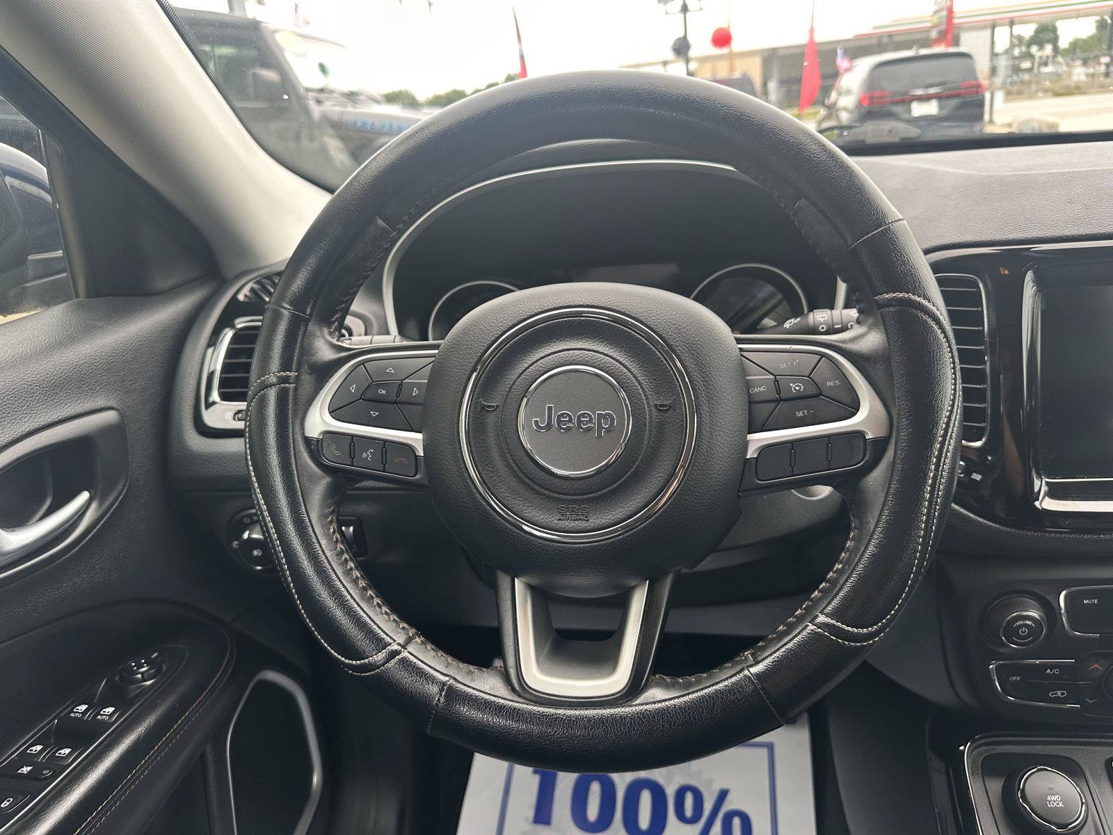 Used 2019 Jeep Compass Limited AWD/4WD image 32
