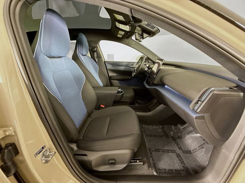 New 2026 Volvo EX30 Plus w/ Protection Package AWD/4WD image 28
