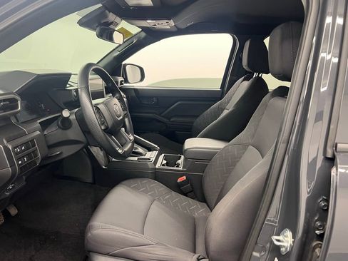 Used 2024 Toyota Tacoma SR RWD image 9