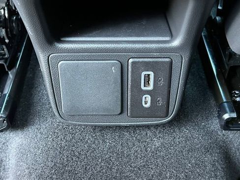 Used 2022 Buick Encore GX Preferred w/ Cold Weather Comfort Package image 34