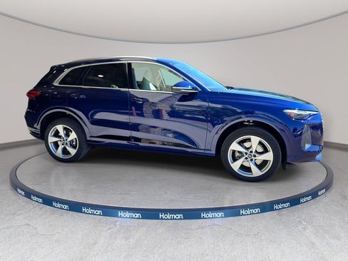Used 2025 Audi Q5 Premium Plus w/ Premium Plus AWD/4WD image 5