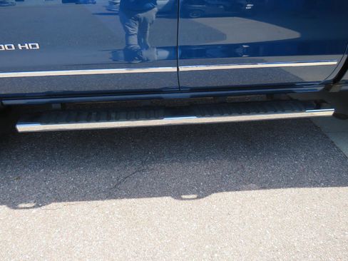 Used 2019 Chevrolet Silverado 2500 LTZ w/ Duramax Plus Package image 4