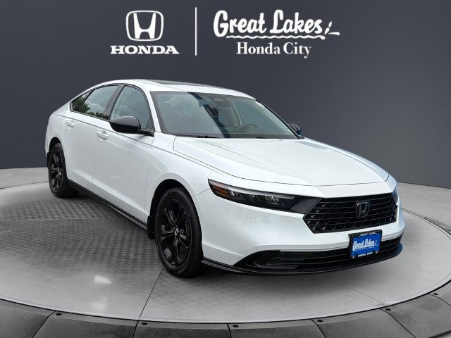 Used 2025 Honda Accord SE image 1