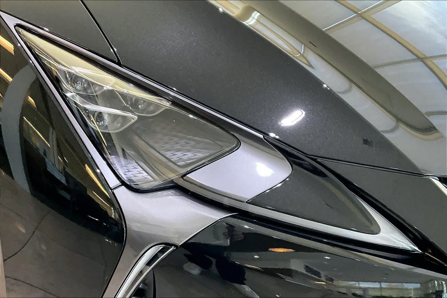Used 2026 Lexus LC 500 Convertible w/ Touring Package RWD image 24