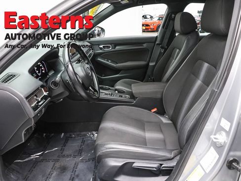 Used 2025 Honda Civic Sport image 14