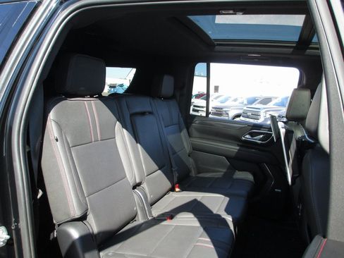 Used 2023 Chevrolet Suburban RST image 25